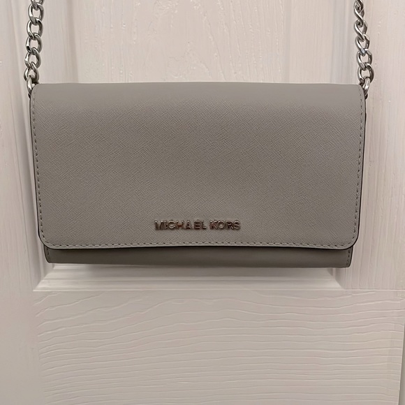 Michael Kors Handbags - Michael Kors crossbody wallet purse